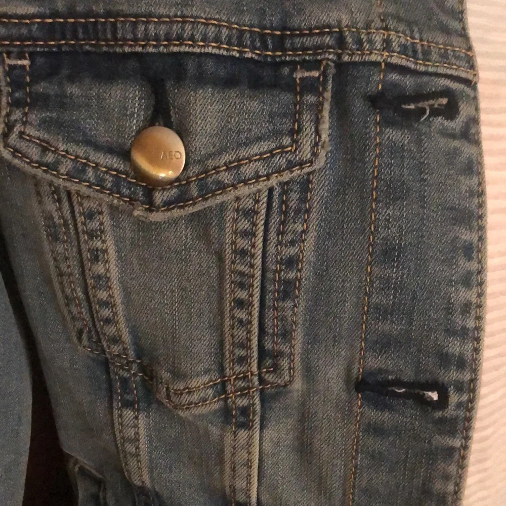 🚫SOLD🚫 AEO Denim Crop Jacket - Picture 5 of 15